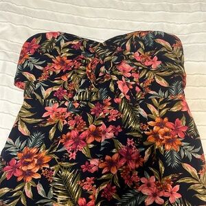 American Eagle Outfitters Floral Jumpsuit - size medium Petite